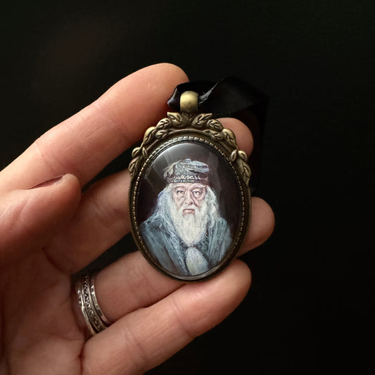 Magical Miniatures - ORNAMENTS The Headmaster